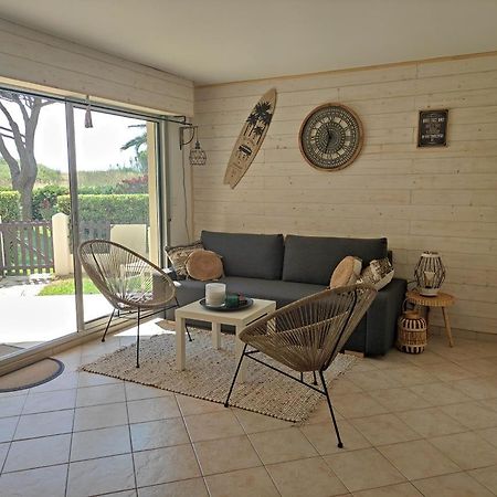 Les Capitelles 5 - Acces Direct A La Plage Depuis Le Jardin - T2 Avec Cabine - 6 Pers - Jardin - Piscine - Parking سان سيبريان المظهر الخارجي الصورة